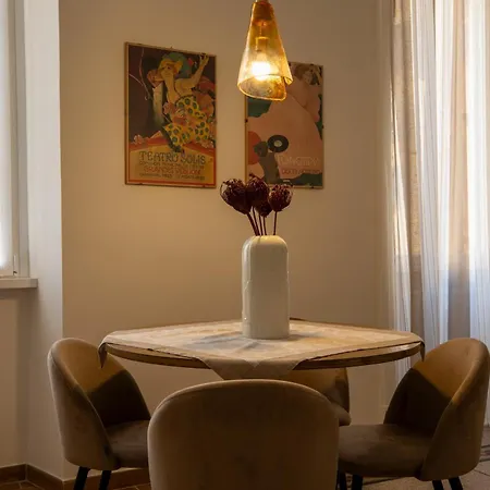 Urbanpiramide - Appartement *